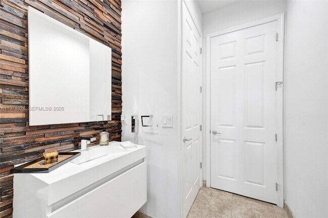 Building Photo - 19413 38th Ct