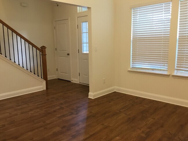 Building Photo - 5627 Long Marsh Dr
