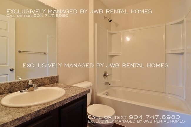 Building Photo - 8482 McGirts Village Ln