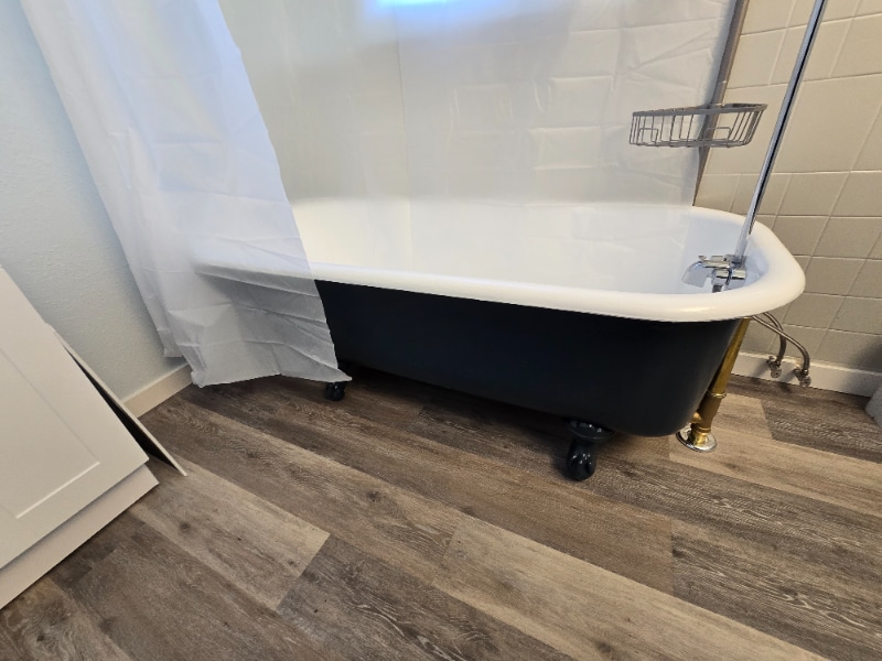 Building Photo - 1130 E 2nd St