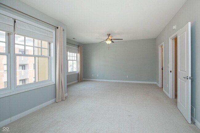 Building Photo - 517 N Park Ave