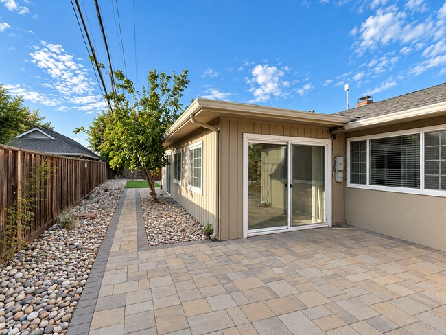 Building Photo - 4610 Chateau Park Ct