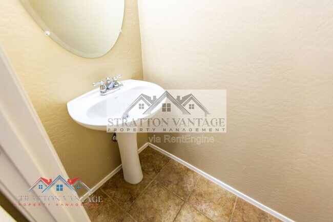 Building Photo - 2743 S Sulley Dr