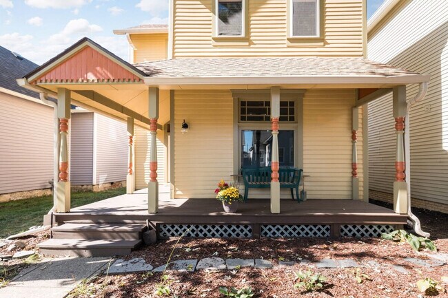 Building Photo - 848 Camp St