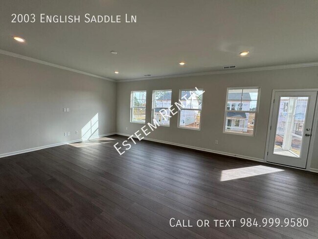 Building Photo - 2003 English Saddle Ln