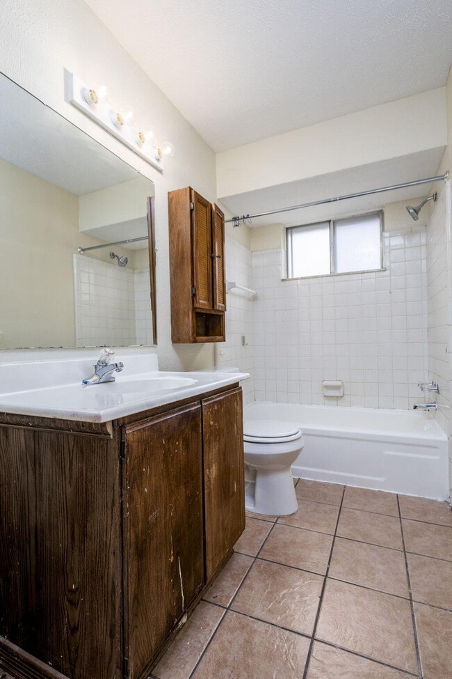 Building Photo - 11203 Toepfer Rd