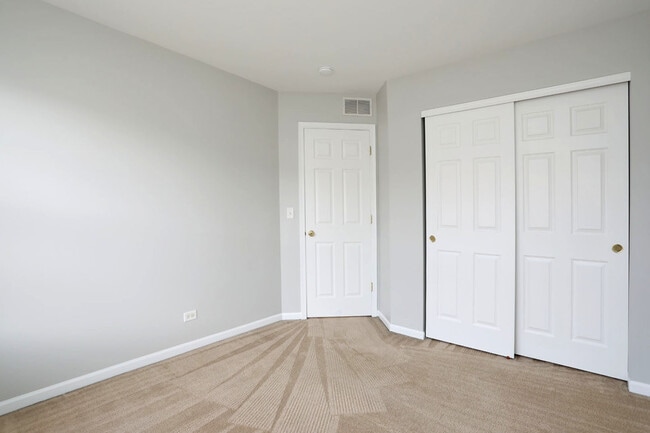 Building Photo - 753 Thornbury Ct