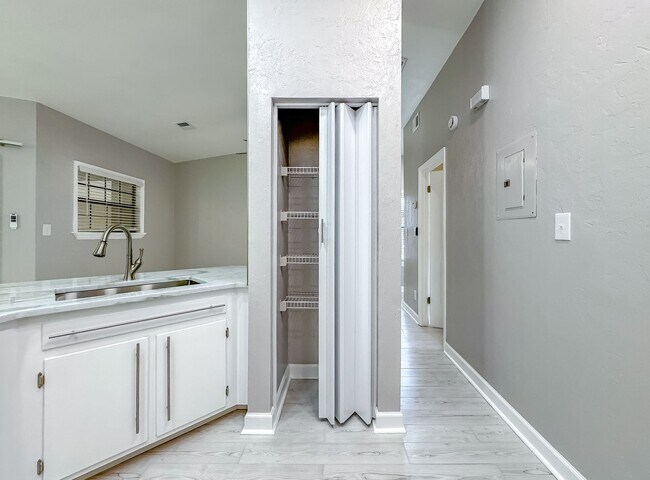 Building Photo - MODERN & Redone 1/1 w/ Tile Floors Throughout, Stainless Appliances, Granite Counters, Washer/Dry...