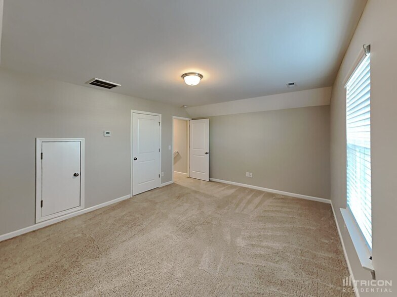 Building Photo - 15 Attucks Ct