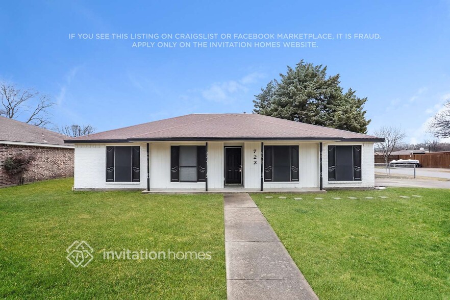 Primary Photo - 722 Marigold Dr