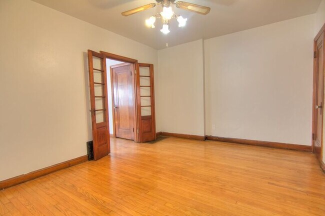 Building Photo - 4257 Bates St