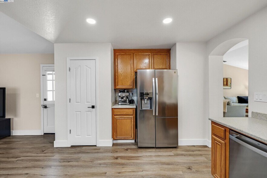 Building Photo - 1636 Green Springs Ct