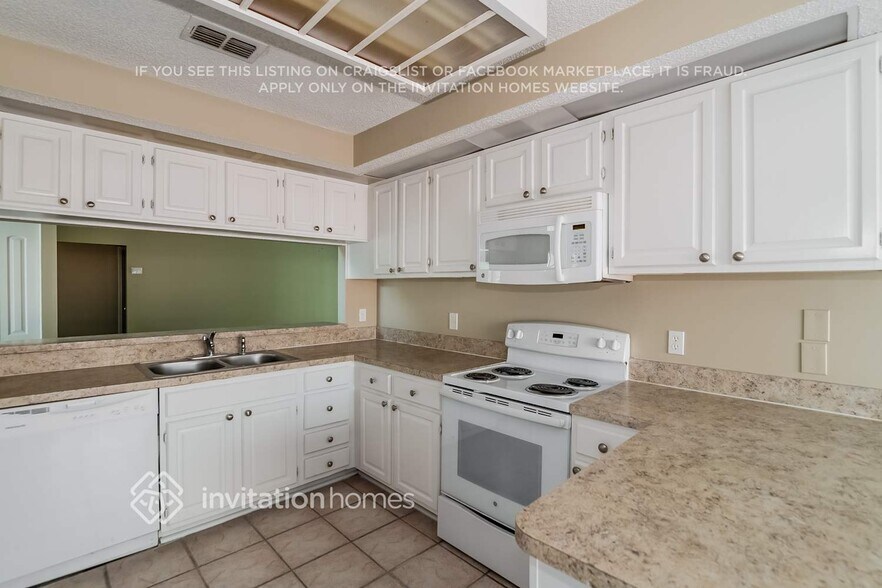 Building Photo - 7842 Mactavish Way S