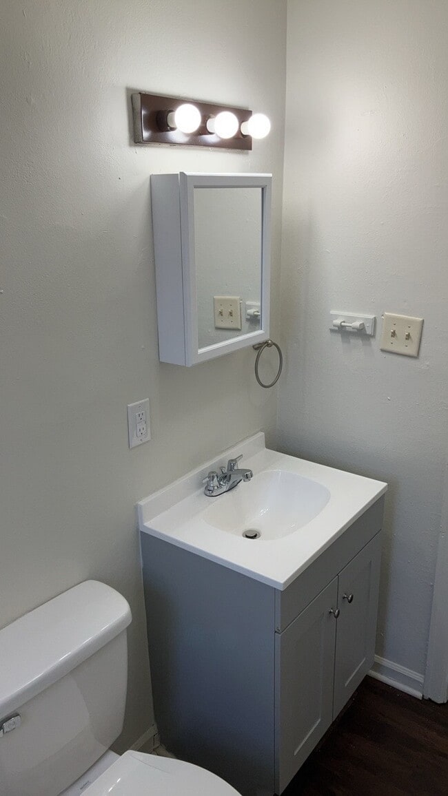 Building Photo - 514 Ethel Ave