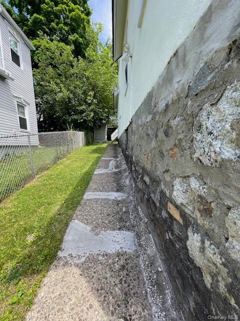 Building Photo - 7 Sweezy Ave