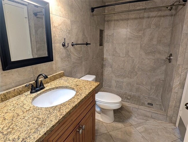 Building Photo - 5180 Northridge Rd