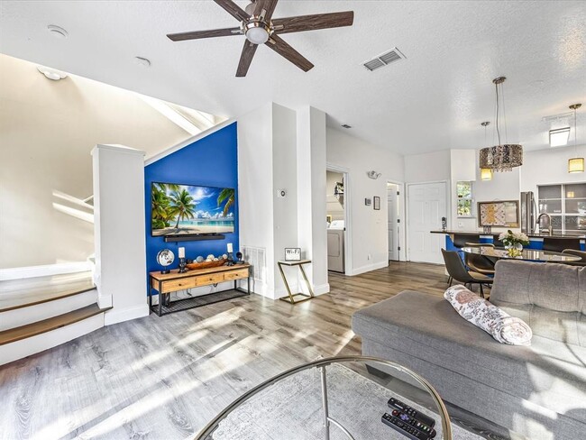 Building Photo - 4536 Alberto Cir