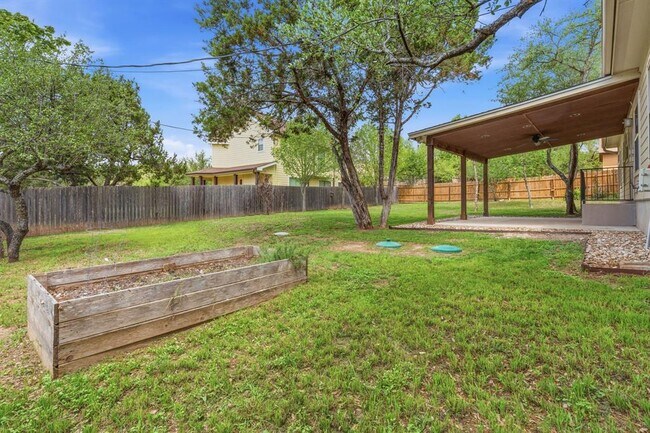 Building Photo - 10215 Twin Lake Loop