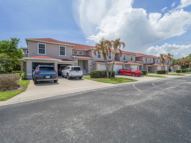 Building Photo - 235 Grand Royale Cir
