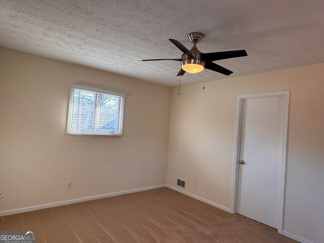 Building Photo - 1717 Wynndowne Trail