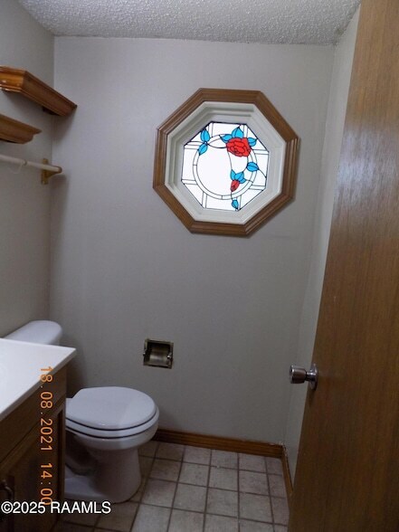 Building Photo - 11 Clematis Ct