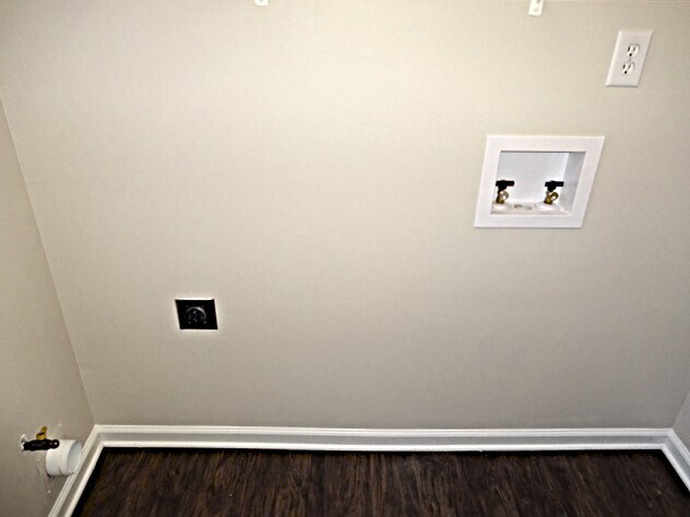 Building Photo - 811 Karie Dr