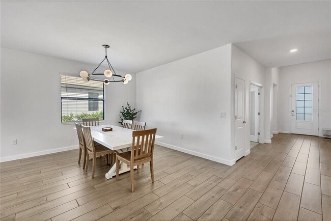 Building Photo - 15716 Barefoot Beach Dr