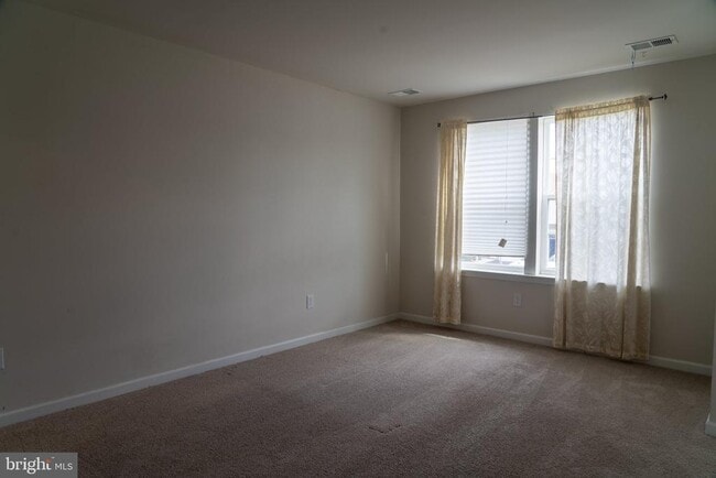 Building Photo - 57 Arlotta St