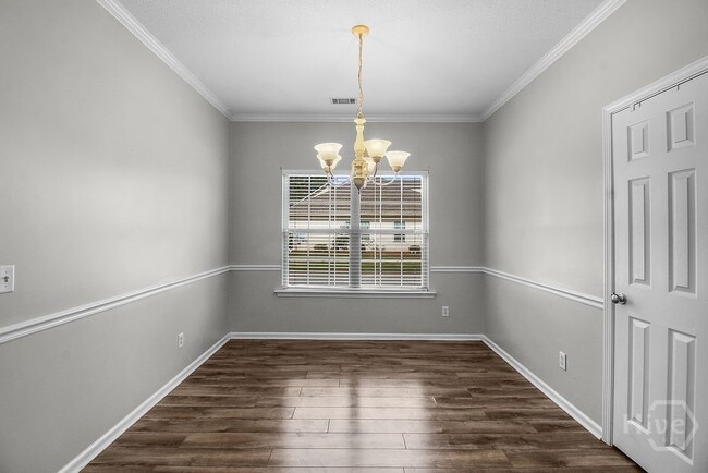 Building Photo - 201 Foxbury Square