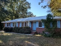 Building Photo - 1120 Edgewood Dr
