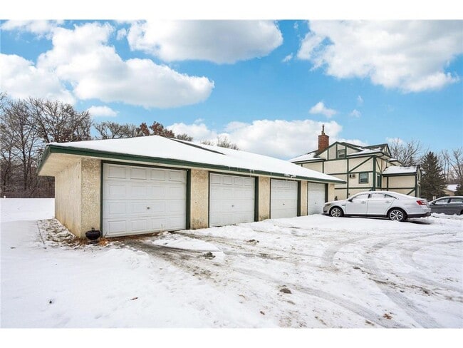 Building Photo - 17256 Kenyon St NE