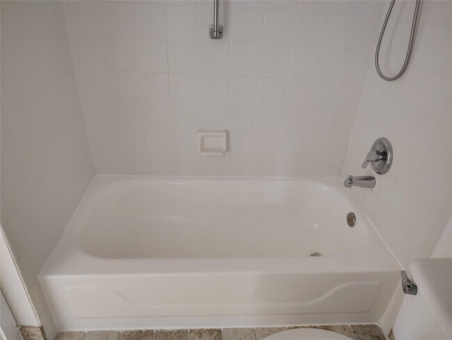 Building Photo - 5590 NW 61st St