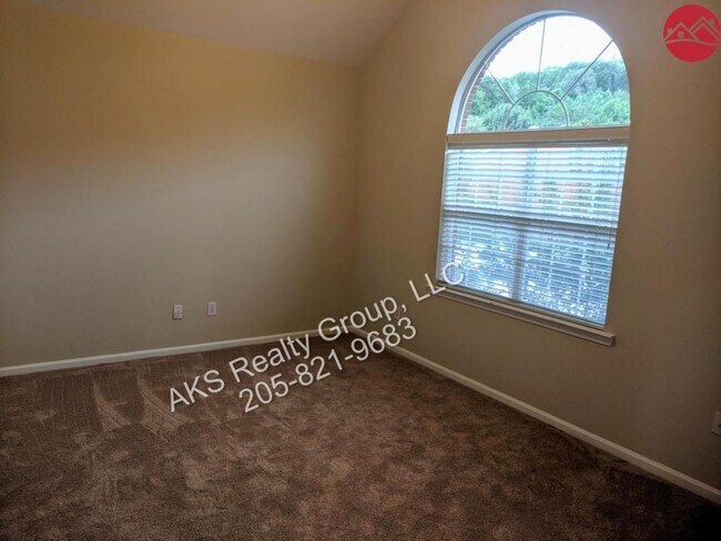 Building Photo - 422 Cambrian Ridge Trail