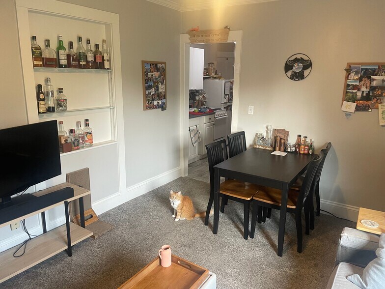 Building Photo - 246 Taylor St