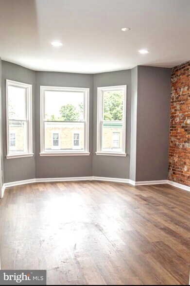 Building Photo - 5234 Walton Ave