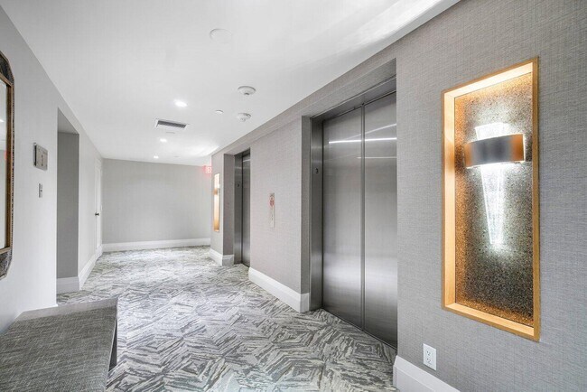 Building Photo - 4748 S Ocean Blvd