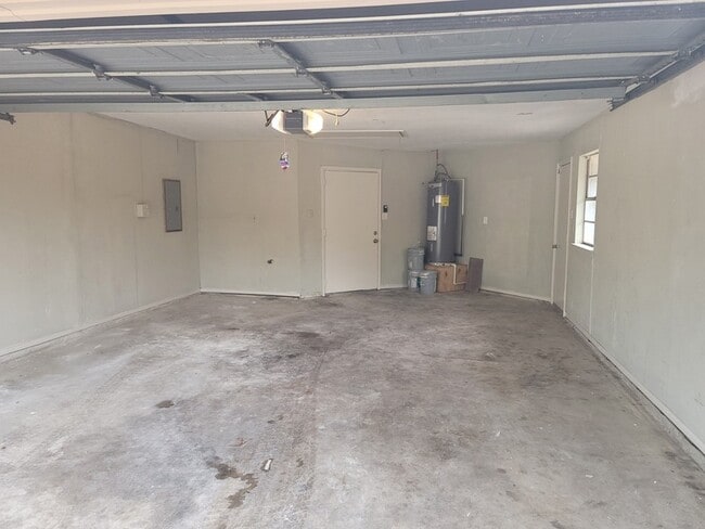 Building Photo - 110 La Fawn Cir