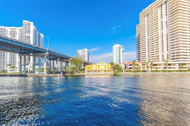 Building Photo - 19390 Collins Ave
