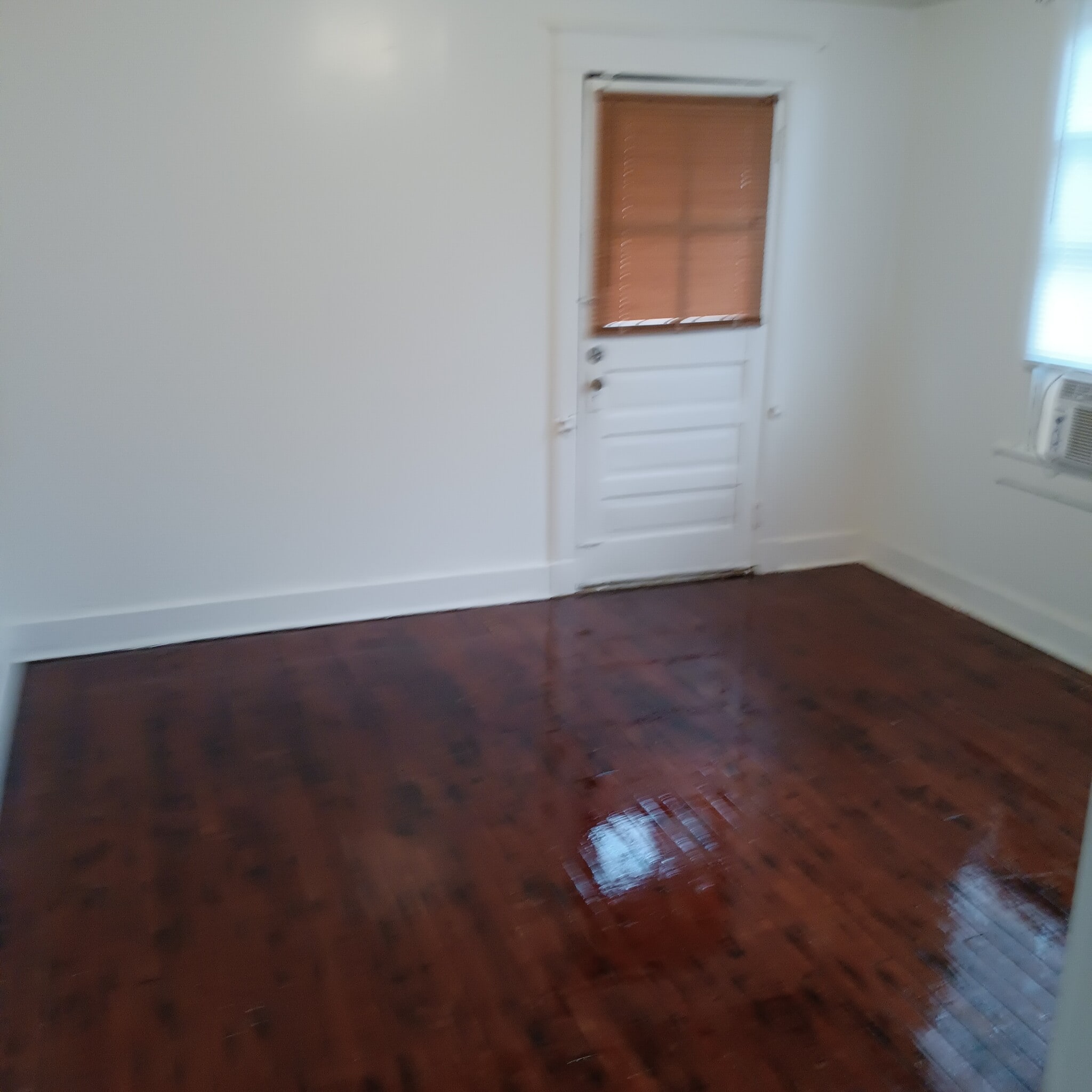 bedroom - 3316 Touro St