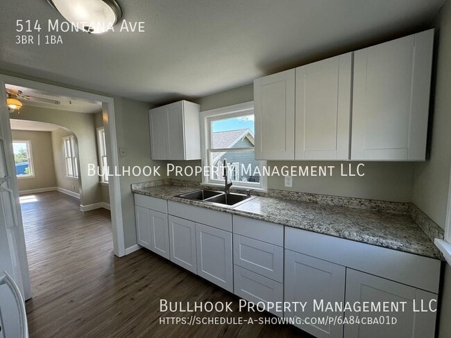 Building Photo - 514 Montana Ave