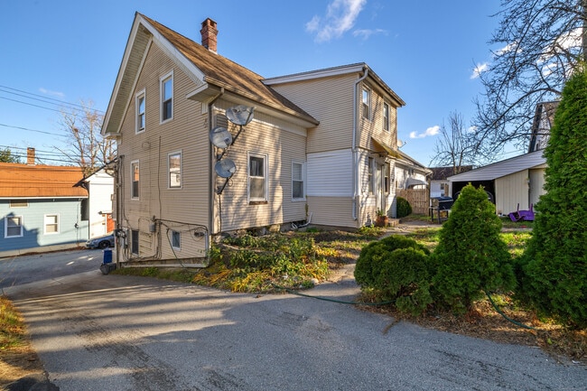 Building Photo - 115 High St