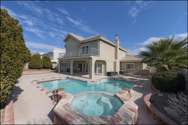 Building Photo - 6511 Wind Ridge Dr