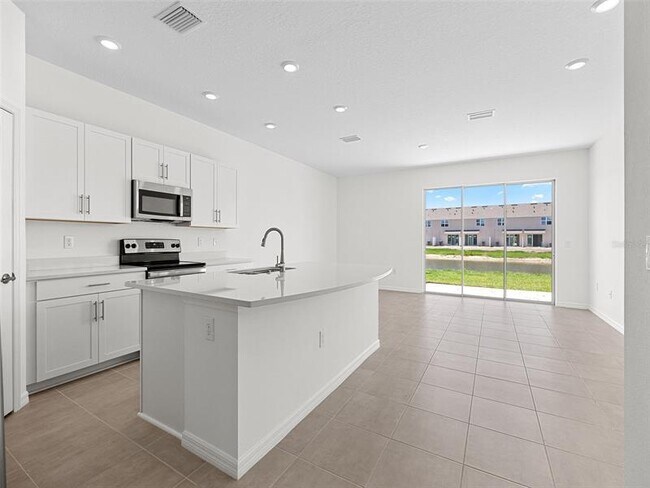 Building Photo - 5728 Haven Ter