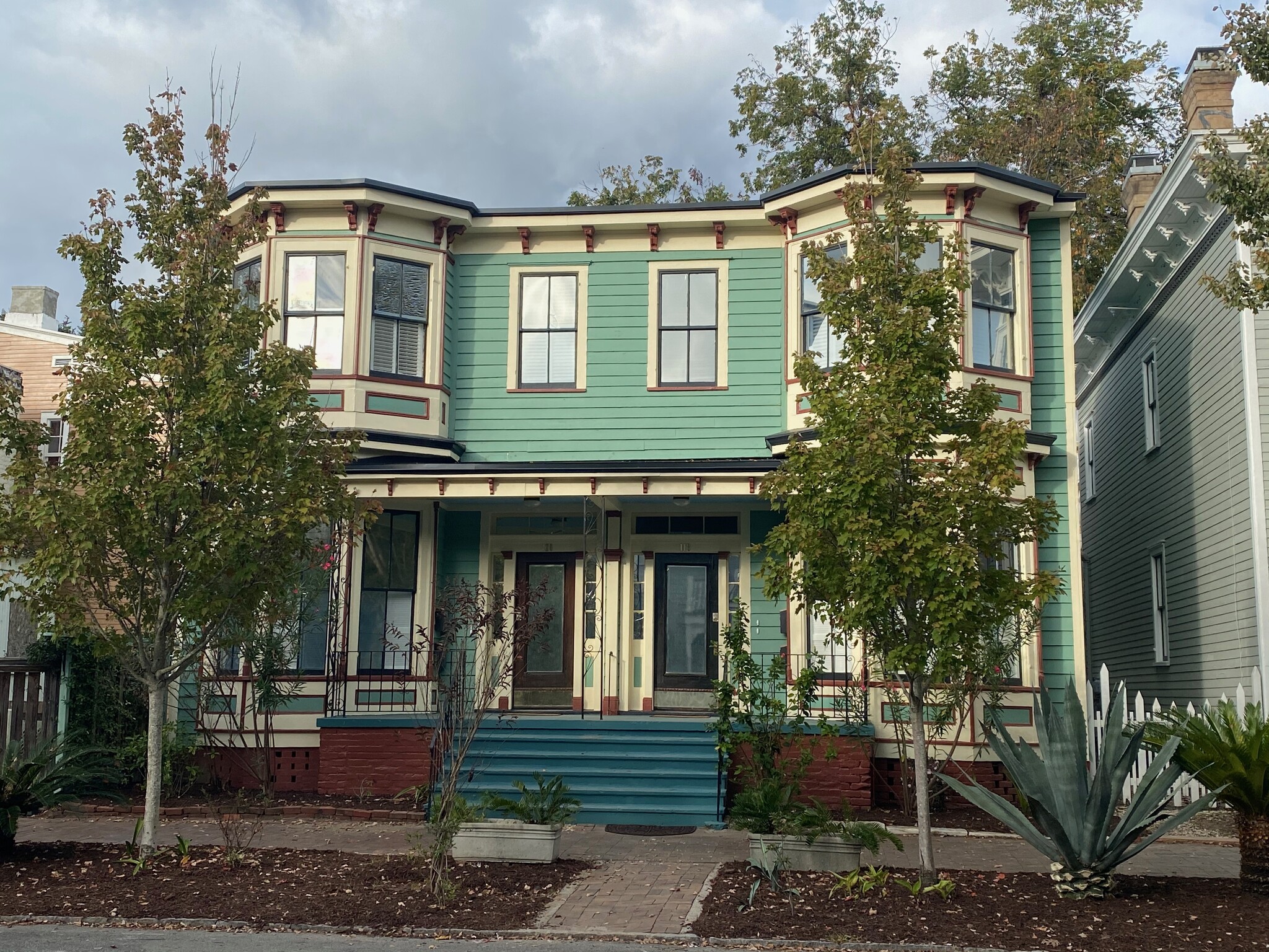 118-120 West Duffy Unit A - 120 W Duffy St