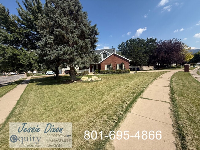 Building Photo - 1948 E Cedar Loop Dr