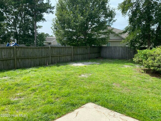 Building Photo - 1004 Foxridge Way