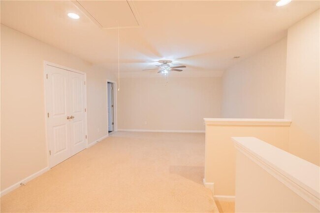 Building Photo - 2420 Boxwalking Ct