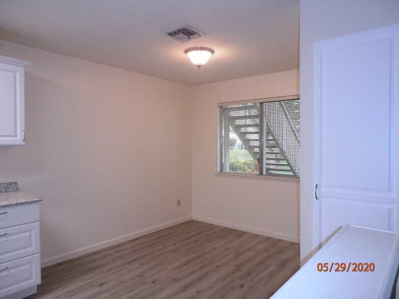 Building Photo - 4839 Vir Mar St