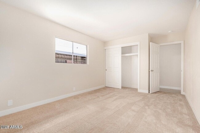 Building Photo - 6812 N 35th Ave