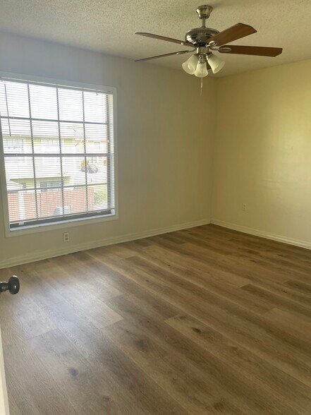 Building Photo - 3373 Cedar Springs Pl